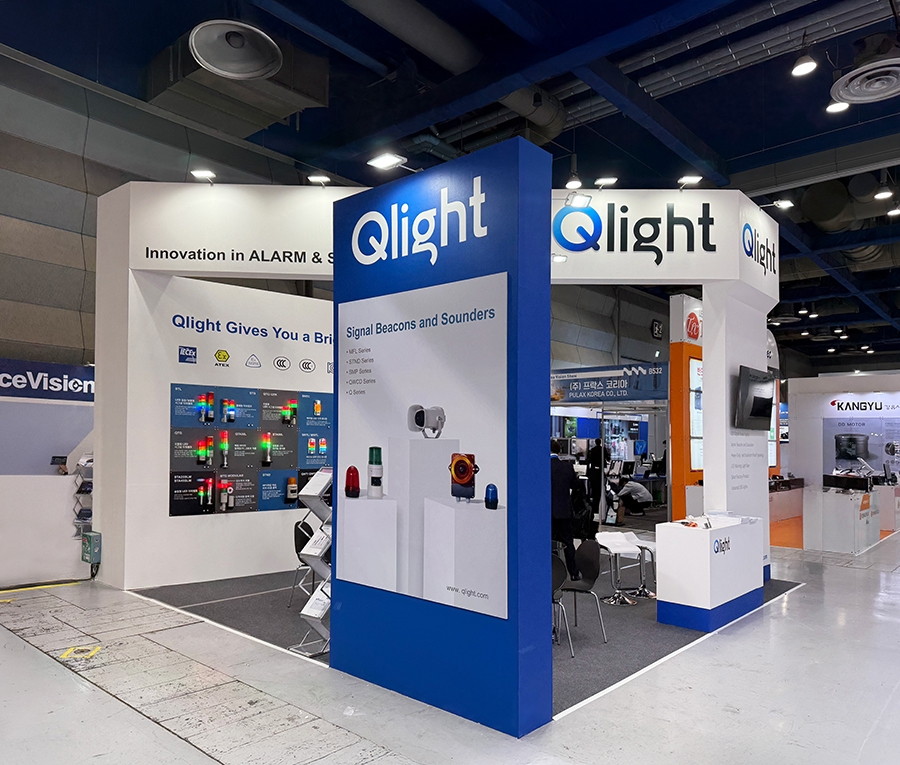 Qlight-AW2025_1.jpg